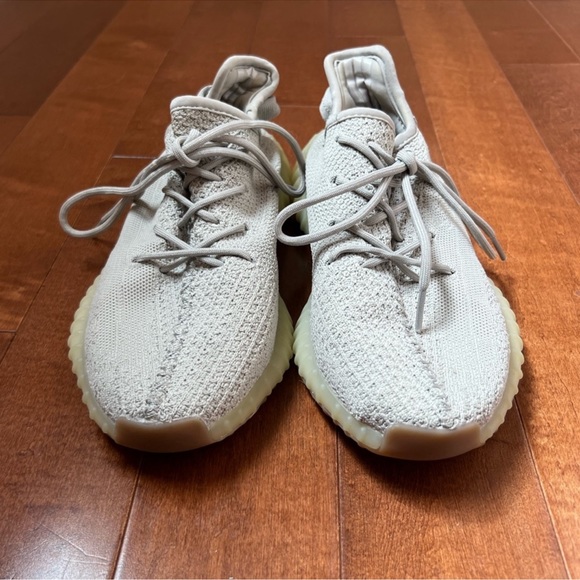 Size 7 sesame Yeezy boost 350 - Picture 3 of 7
